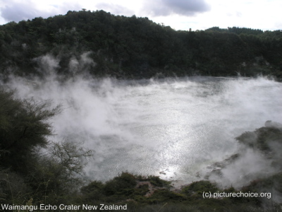 Waimangu Echo Crater New Zealand